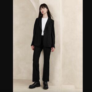 Banana Republic Crop Flare Everywhere Ponte Pant in Black | Size S